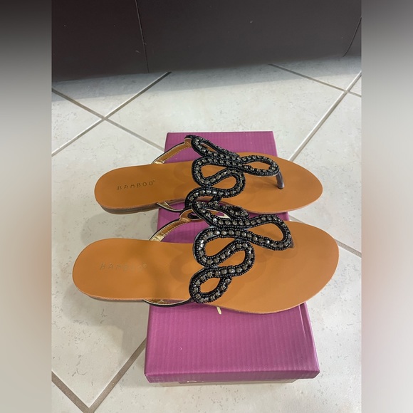Bamboo Sandals - Picture 2 of 8
